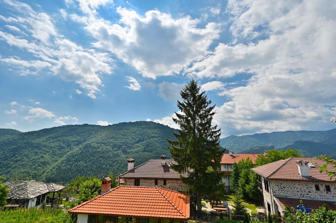 Rhodopes Legends Hotel Vrata Exterior photo