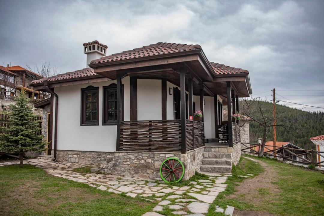Rhodopes Legends Hotel Vrata Exterior photo